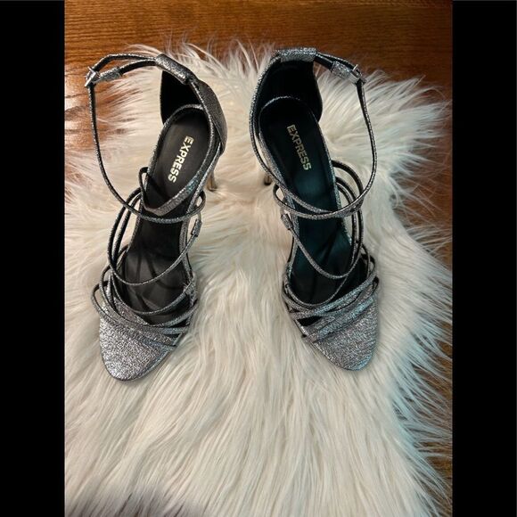 Express sandals - Picture 1 of 5